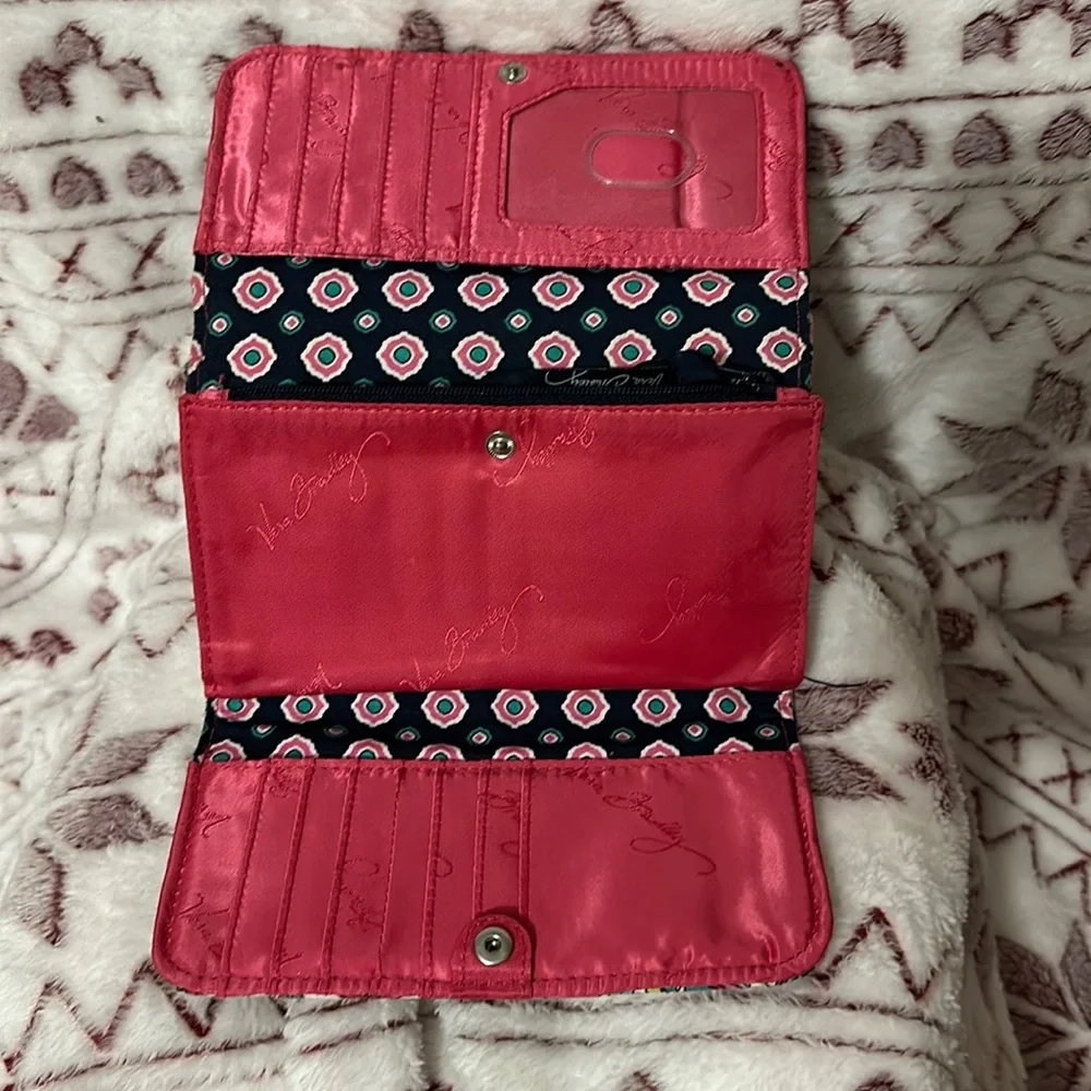 Vera Bradley wallet - Picture 2 of 8